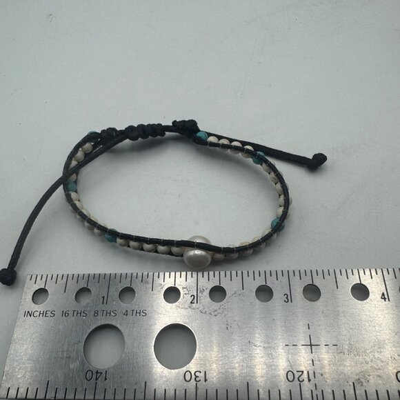 Adjustable Leather Beaded Bracelet Freshwater Pearl Turquoise Howlite Accents - Picture 4 of 6